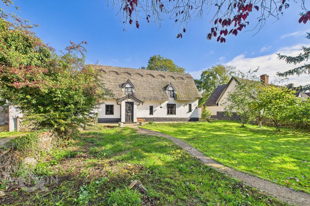 Property photo 1 of 37