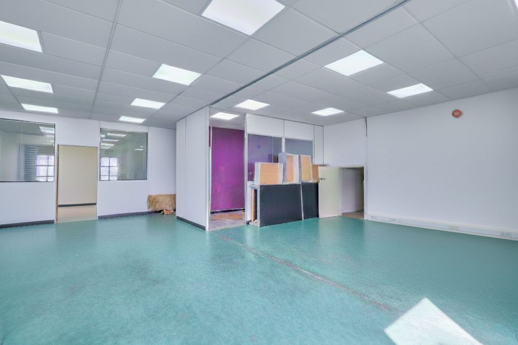 Property photo 3 of 7