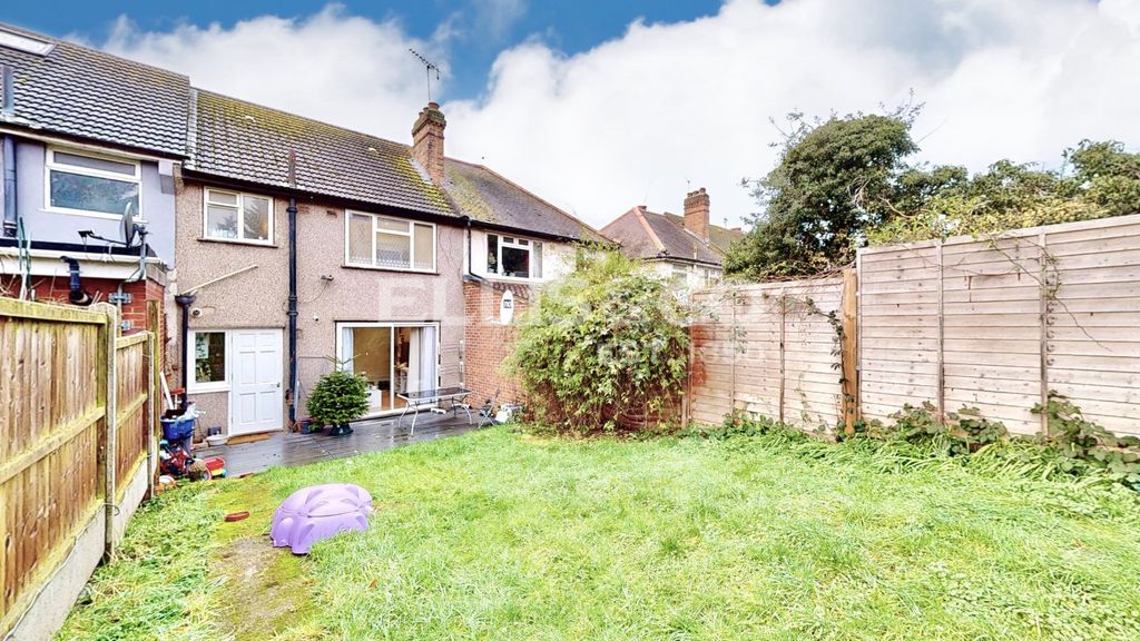 Property photo 2 of 23 Picture No. 20