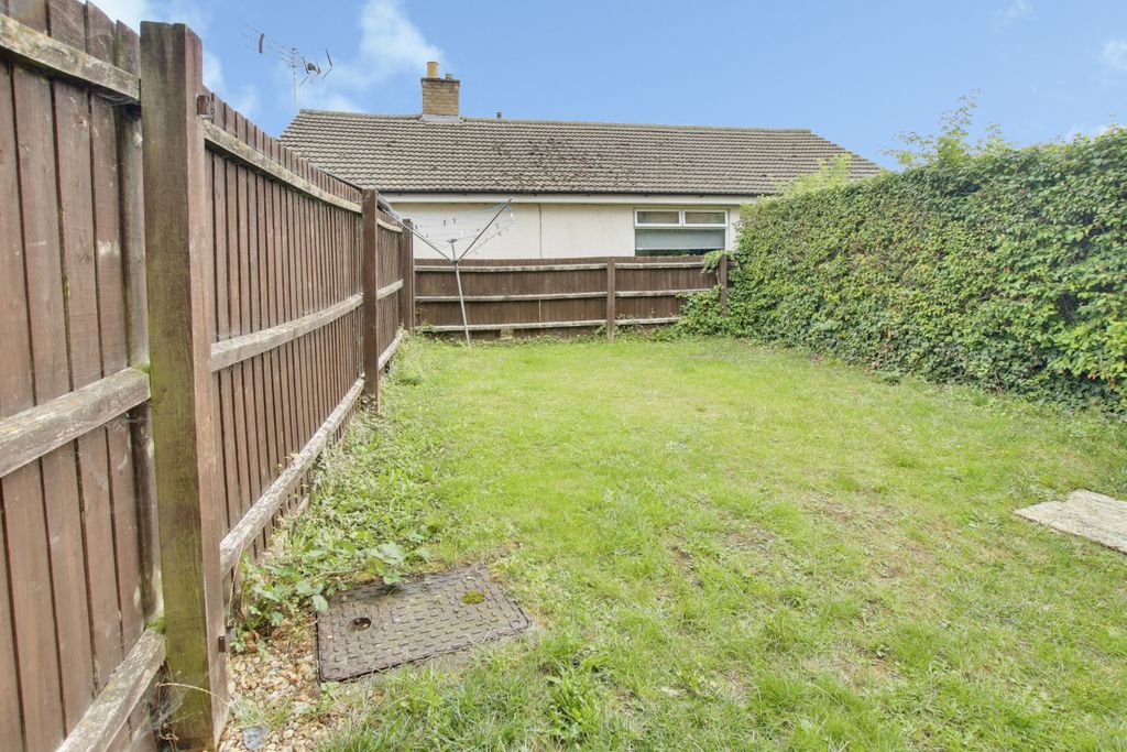 Property photo 2 of 8