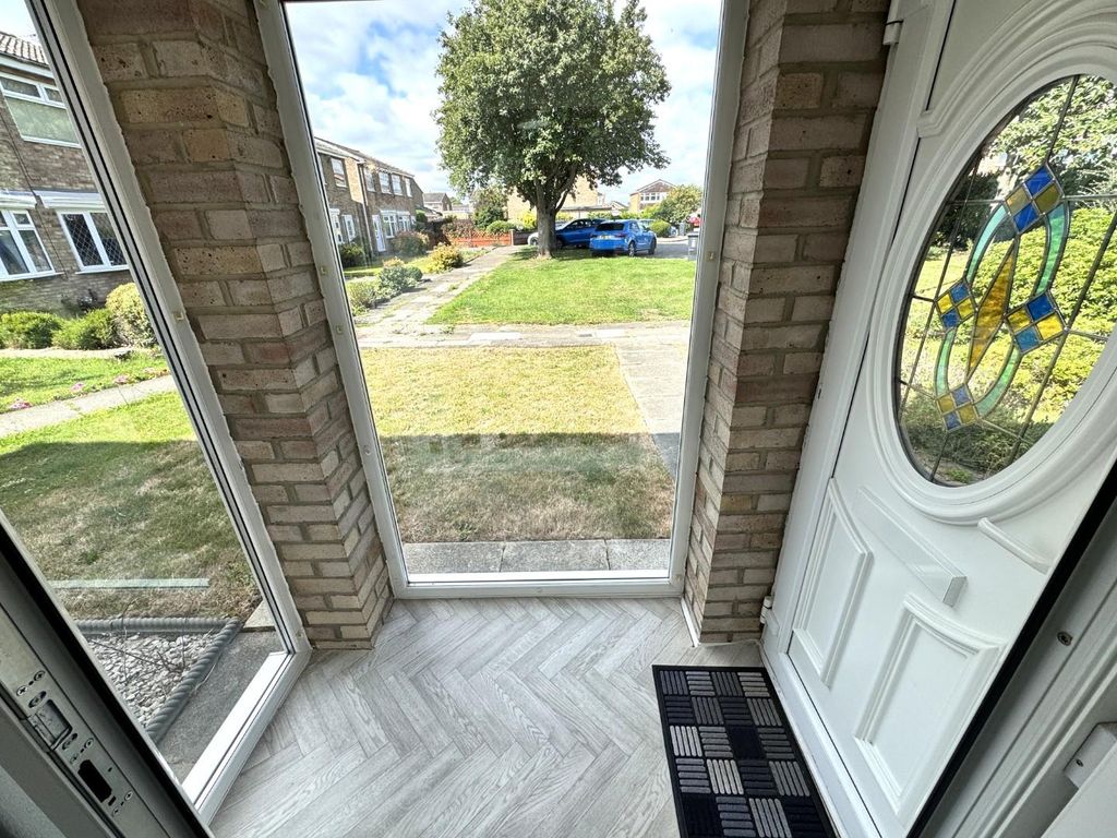 Property photo 2 of 19 Porch