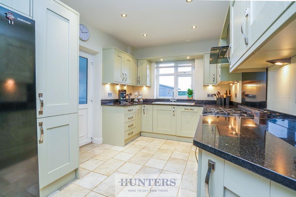 Property photo 3 of 33 020 Leylands.Jpg