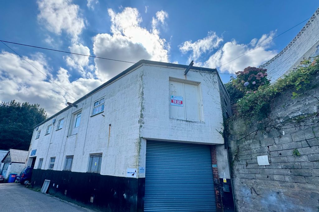 Property photo 1 of 3 Img_4077