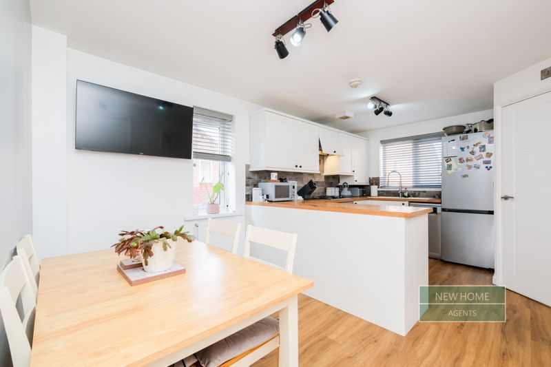 Property photo 2 of 21 Photo 10