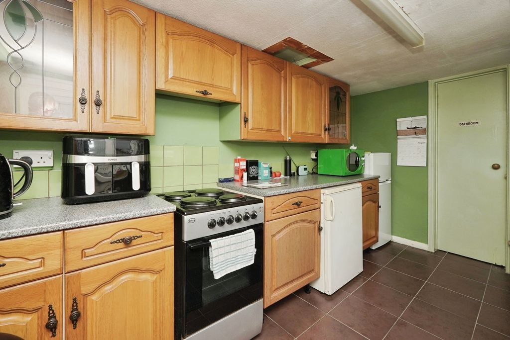 Property photo 3 of 15 Photo