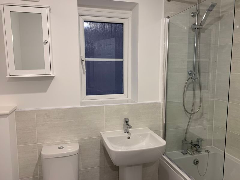 Property photo 3 of 11 Photo 2