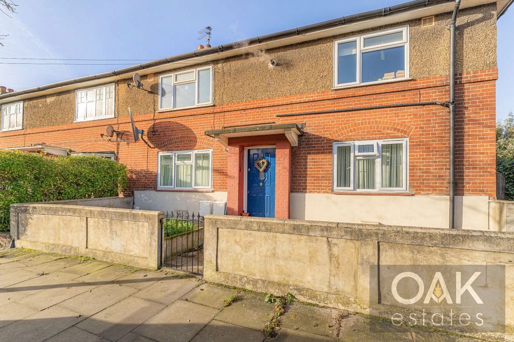 Property photo 1 of 11