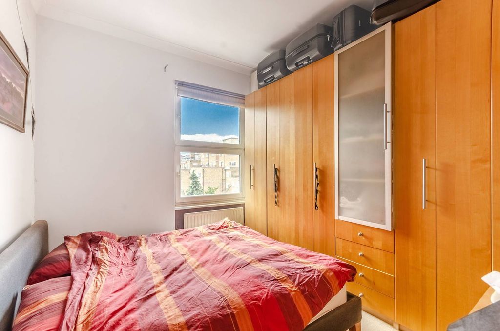 Property photo 1 of 6