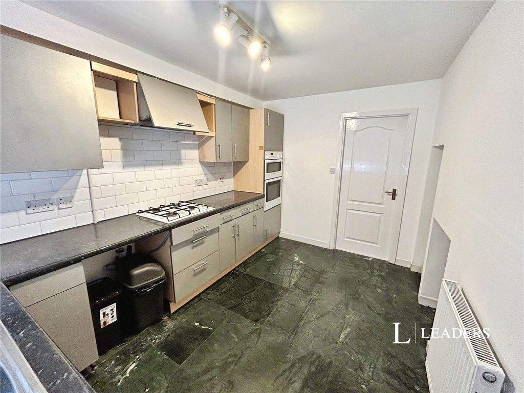 Property photo 2 of 18 Pbox-Img.Jpg