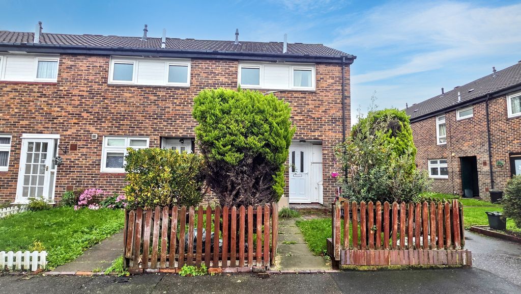 Property photo 1 of 2 6 Keilder Close, Hillingdon, Uxbridge, Ub10 0EU