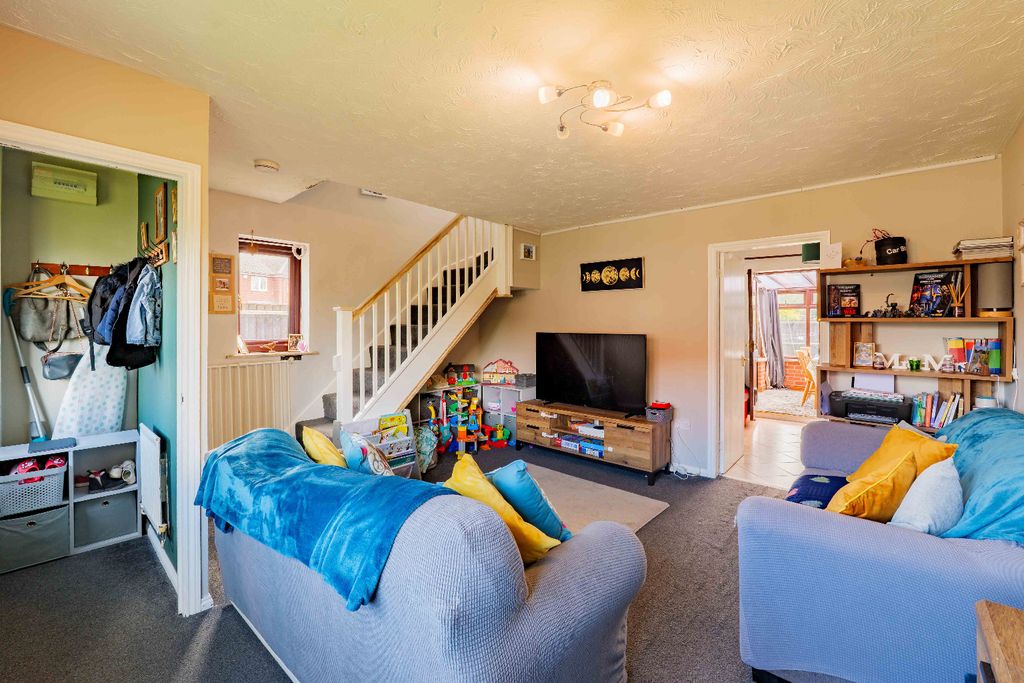 Property photo 3 of 17 5129245