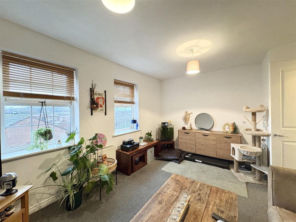 Property photo 3 of 10 Image00009.Jpeg