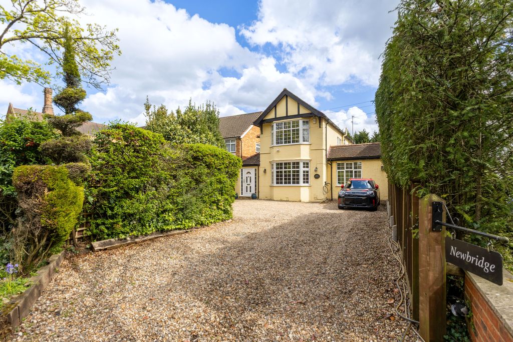 Property photo 1 of 26