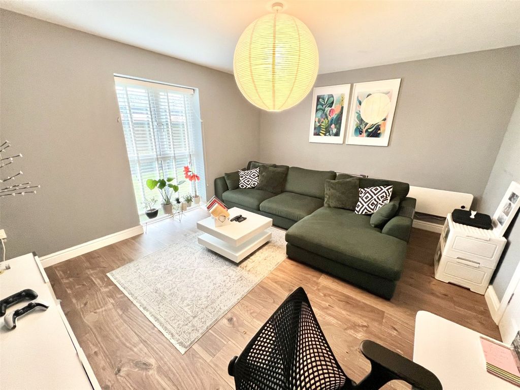 Property photo 2 of 16 Picture No. 07