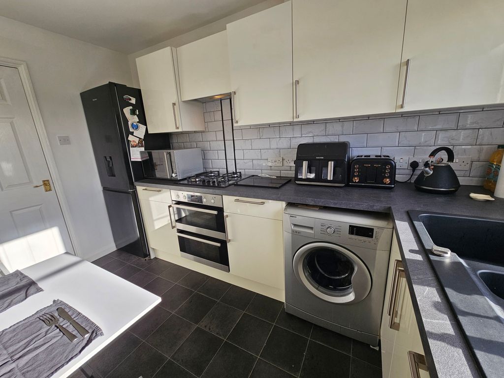 Property photo 2 of 15 Picture No. 02