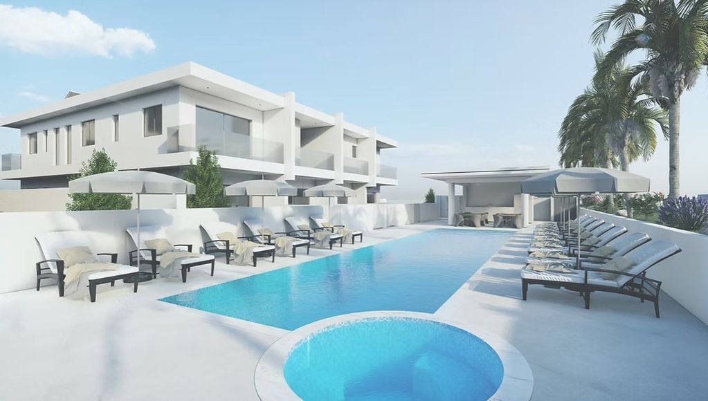 Property photo 2 of 15 Villas &amp; Communal