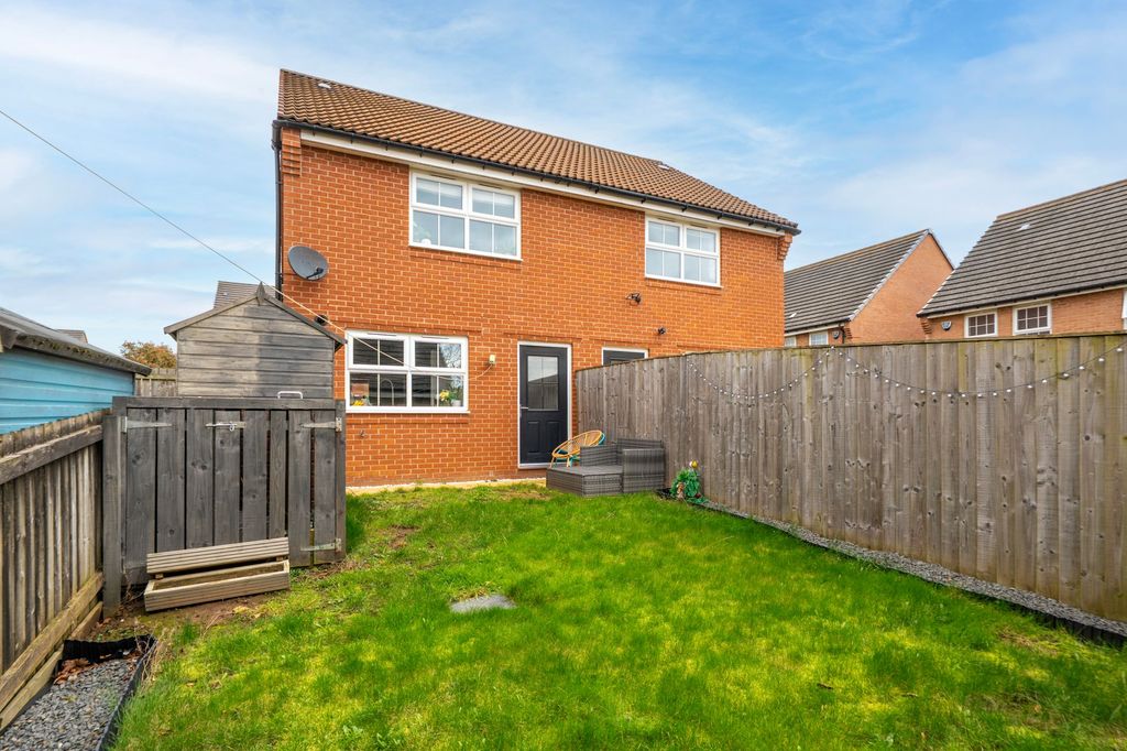 Property photo 3 of 17