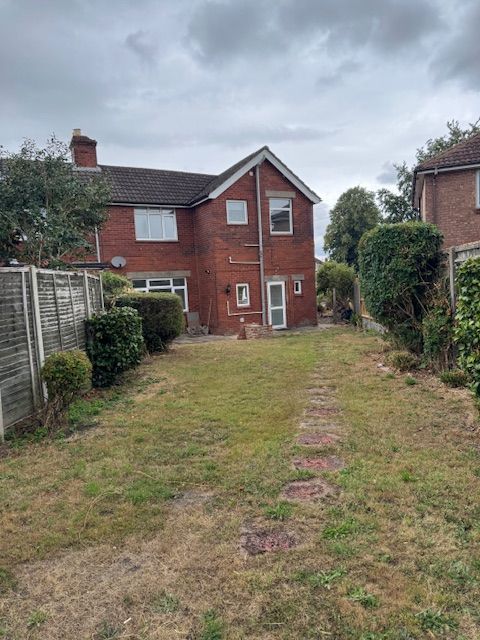 Property photo 3 of 12