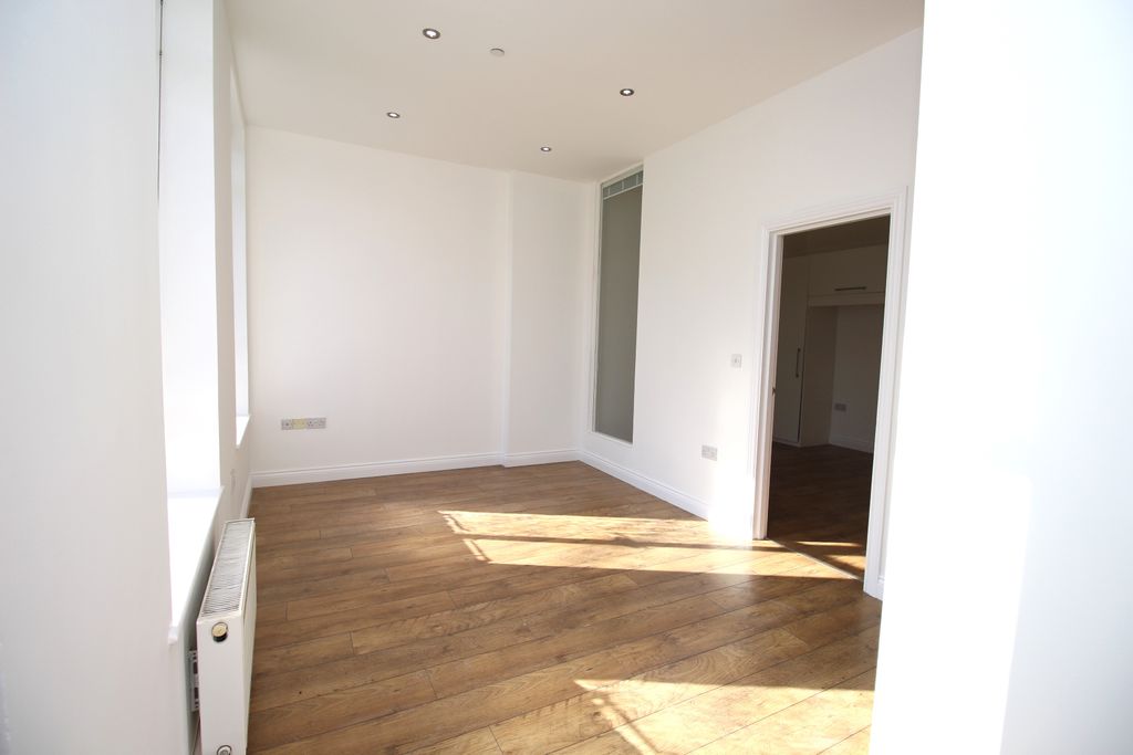Property photo 3 of 7 Img_0391