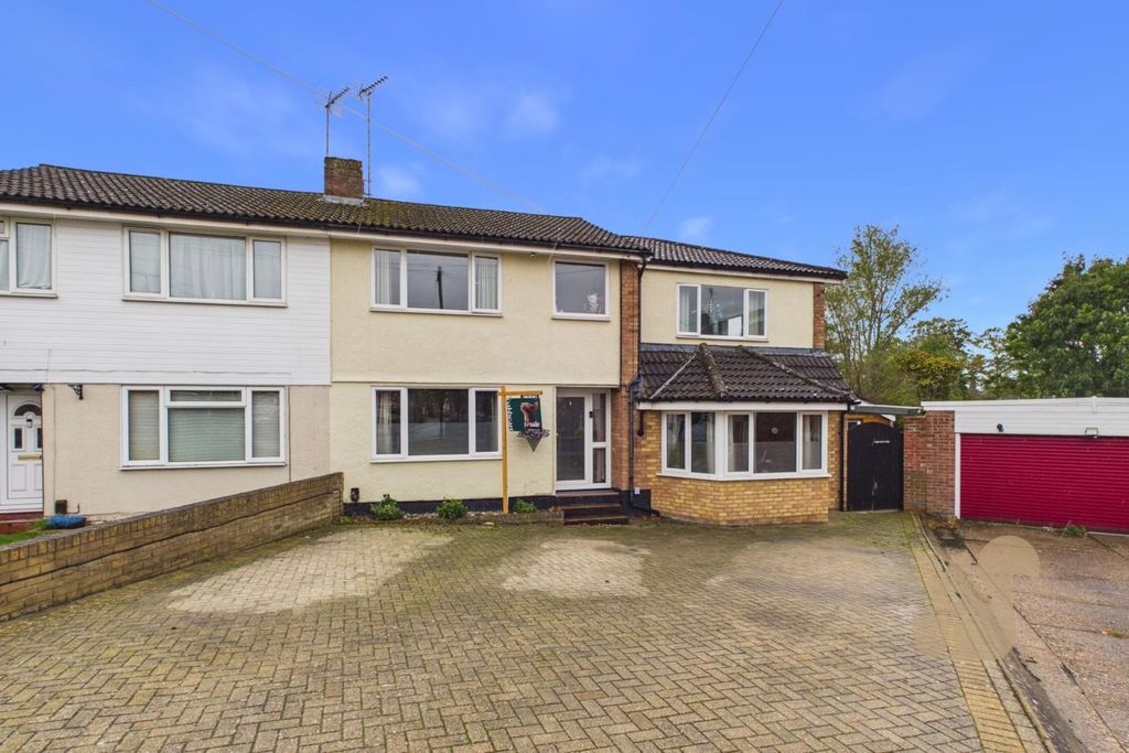 Property photo 1 of 43 Cam01659G0-Pr0943-Still044.Jpg
