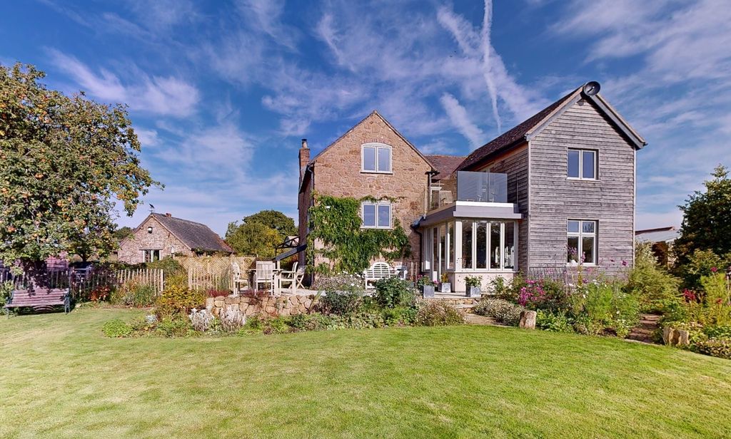 Property photo 1 of 18 Picture No. 33