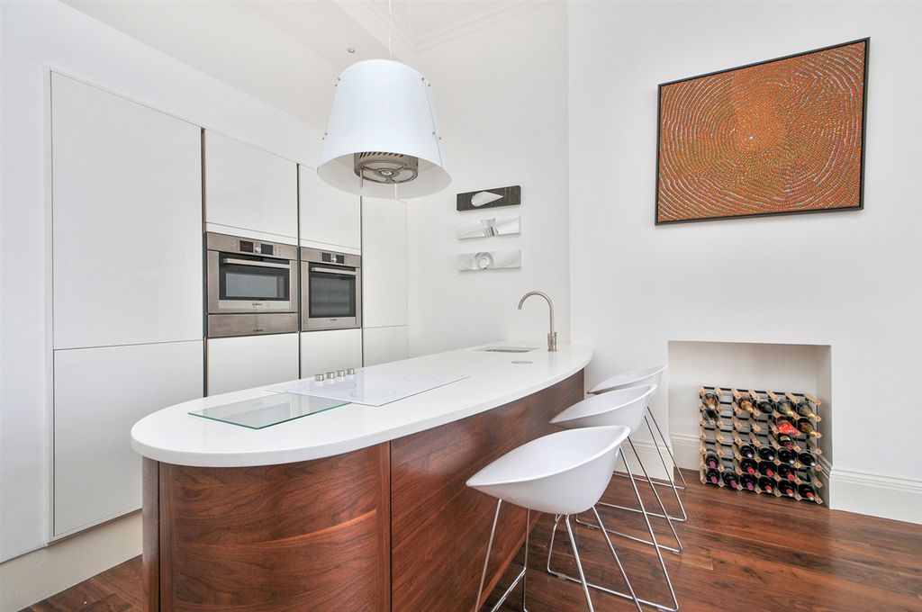 Property photo 2 of 9 Photo 03