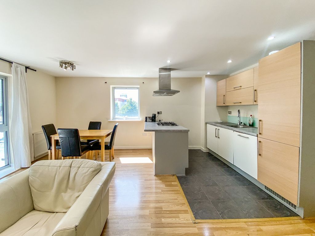 Property photo 3 of 13