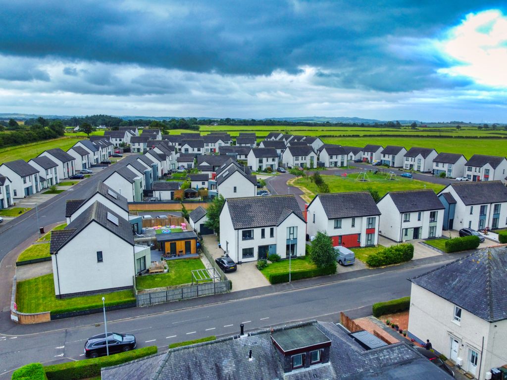 Property photo 2 of 22 Drone