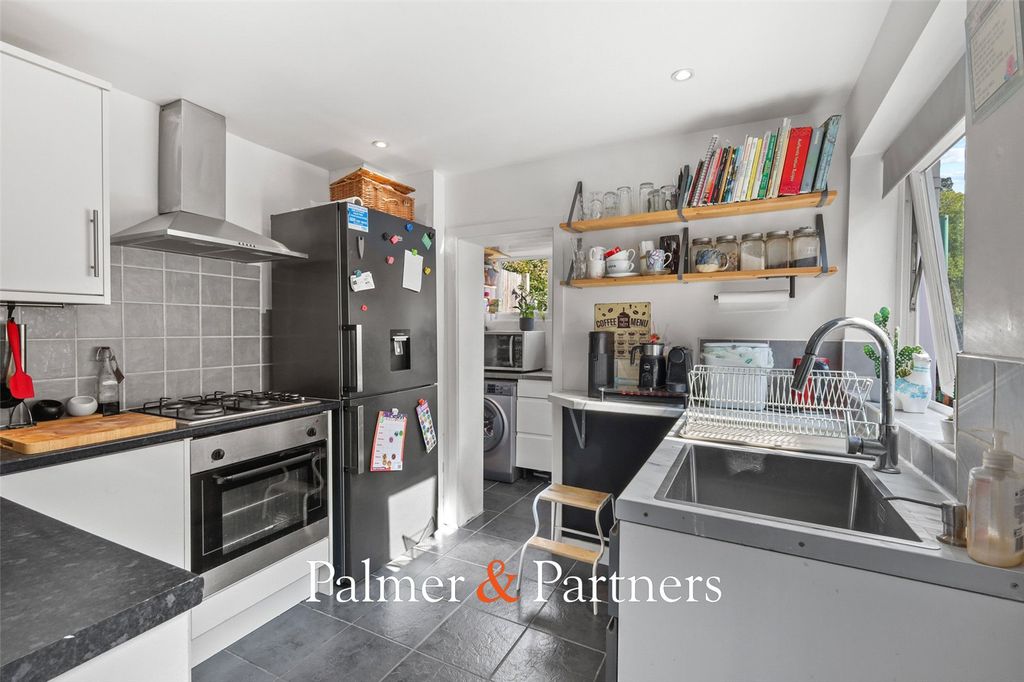 Property photo 2 of 20 Picture No. 19