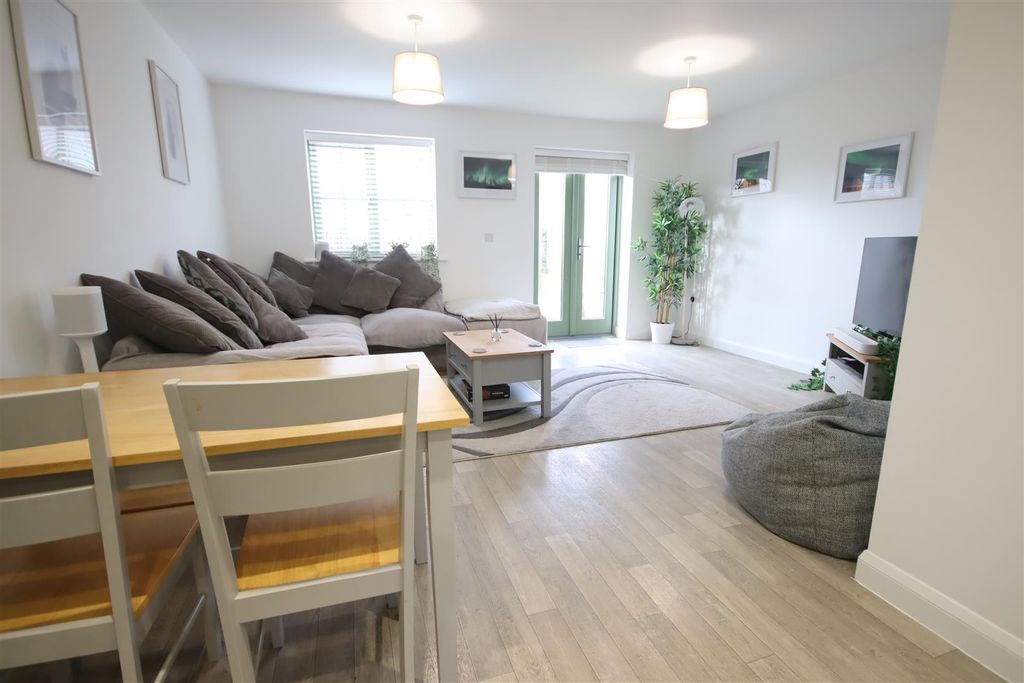 Property photo 2 of 14 Img_0163.Jpg