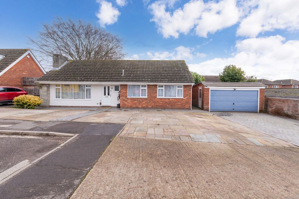 Property photo 1 of 21