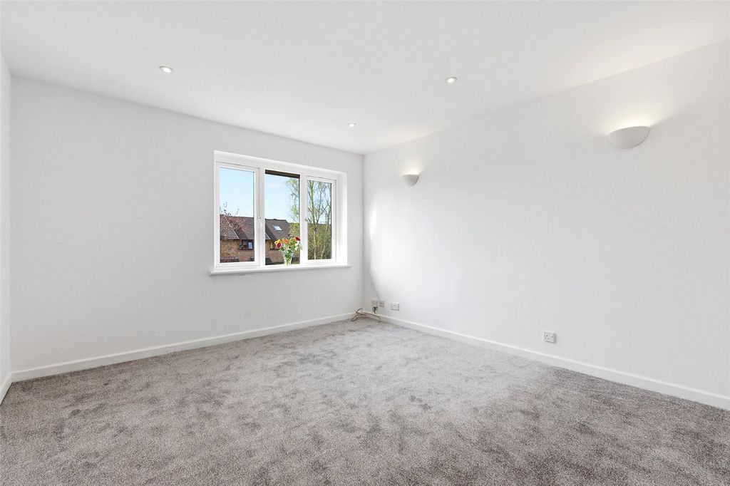 Property photo 2 of 20 Picture No. 10