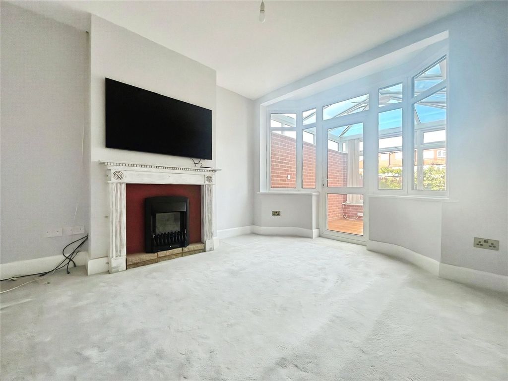 Property photo 2 of 18 Reception Room