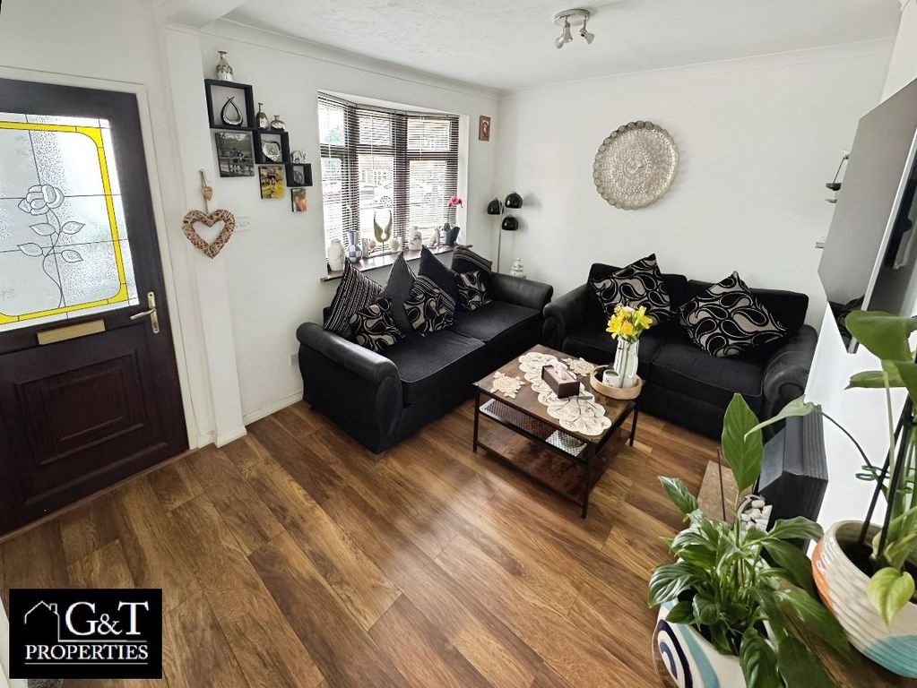 Property photo 3 of 17