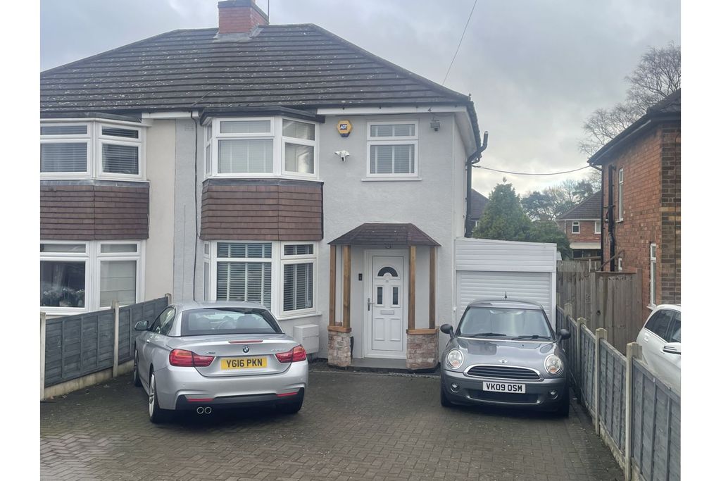 Property photo 1 of 16 Front