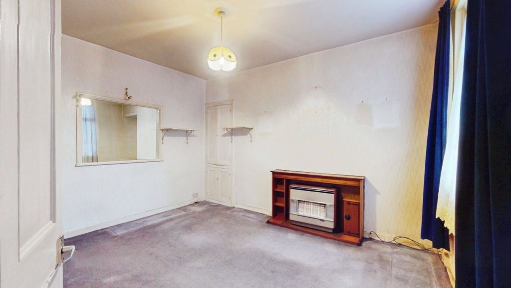 Property photo 3 of 14 Pbox-Img.Jpg