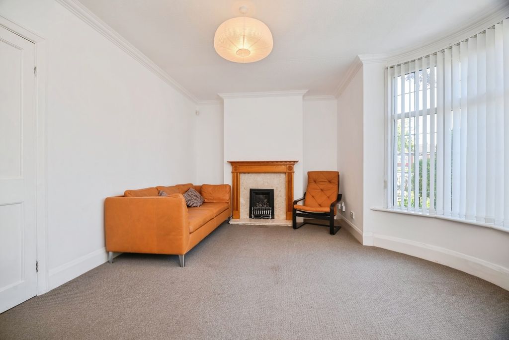Property photo 2 of 17 Photo