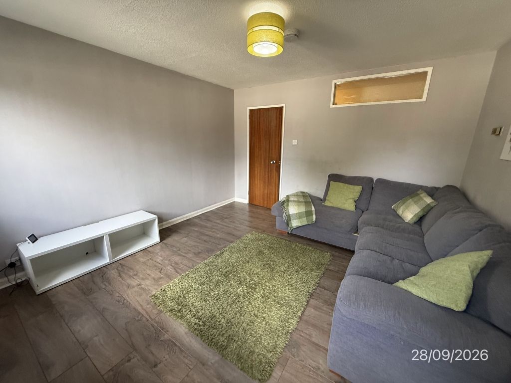 Property photo 1 of 11 Lounge