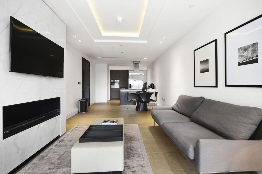 Property photo 1 of 12 Charles House
