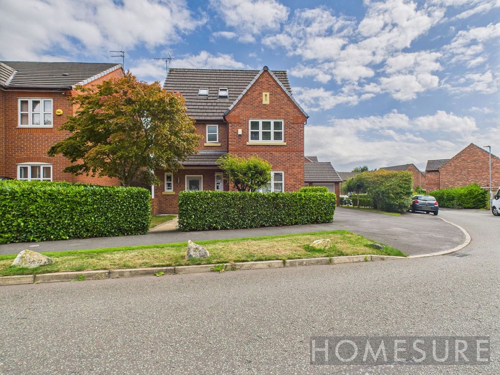 Property photo 1 of 33