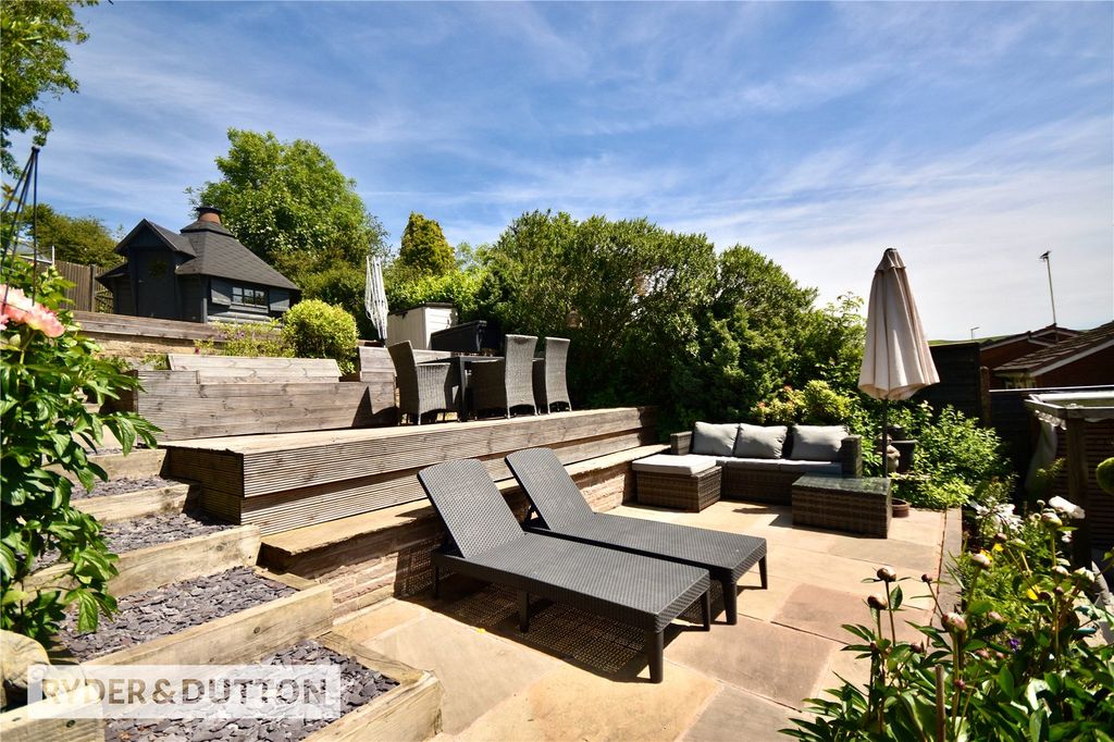 Property photo 2 of 27 Picture No. 42