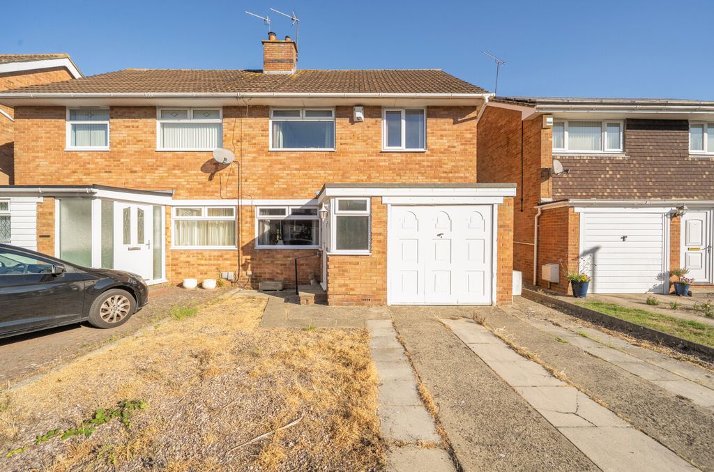 Property photo 1 of 12 15250995