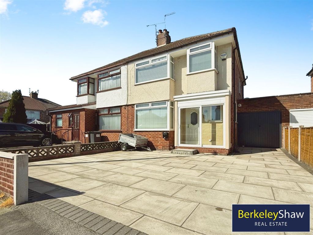 Property photo 1 of 18 Dbe79A8A-E-452D-9797-157D620D9C50-4552-000000B903A