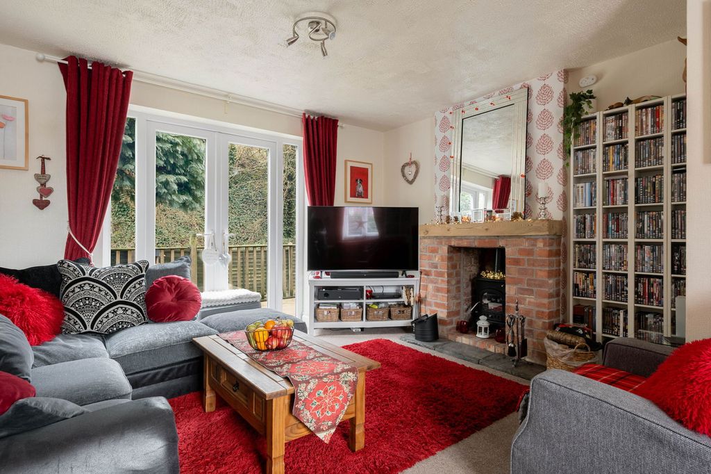 Property photo 3 of 22