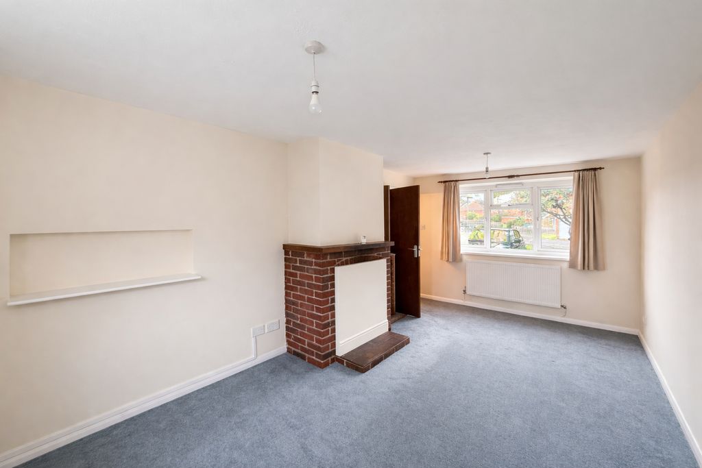 Property photo 2 of 13