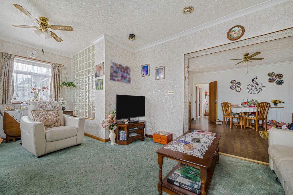 Property photo 3 of 15 Living Room