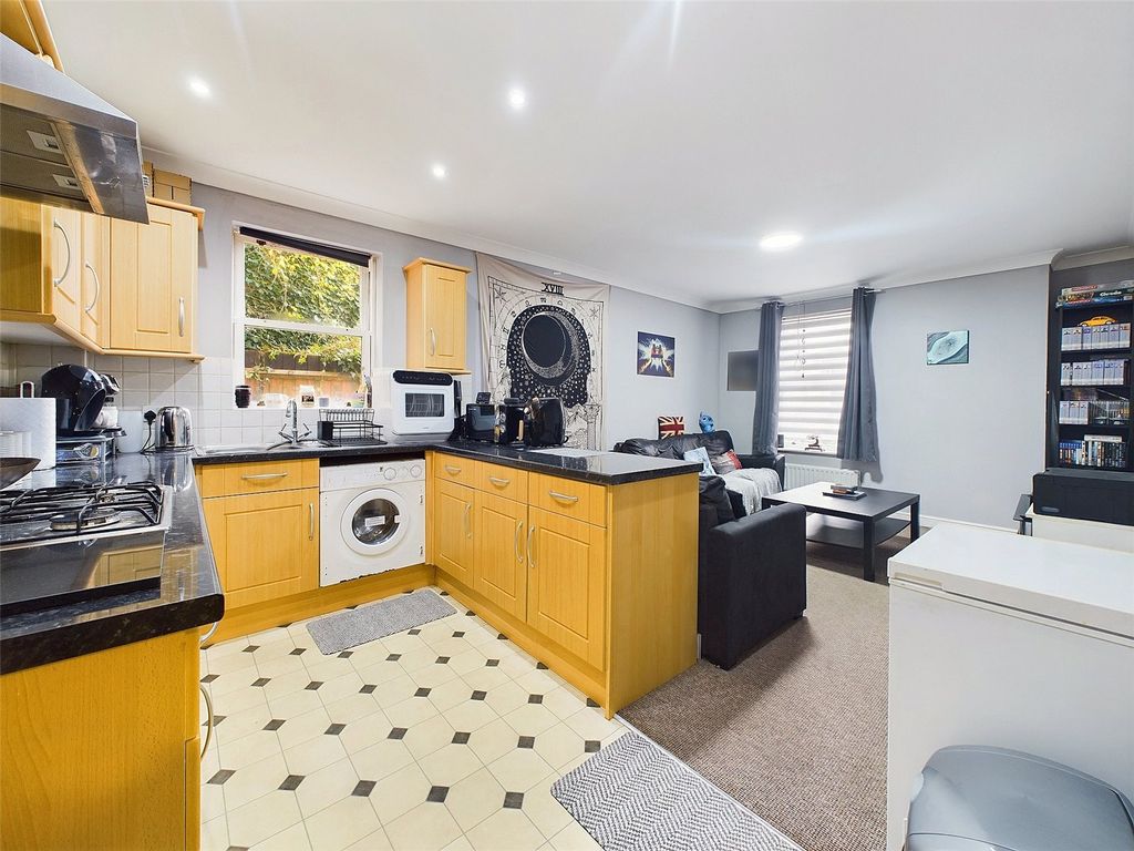 Property photo 2 of 8 Picture No. 03
