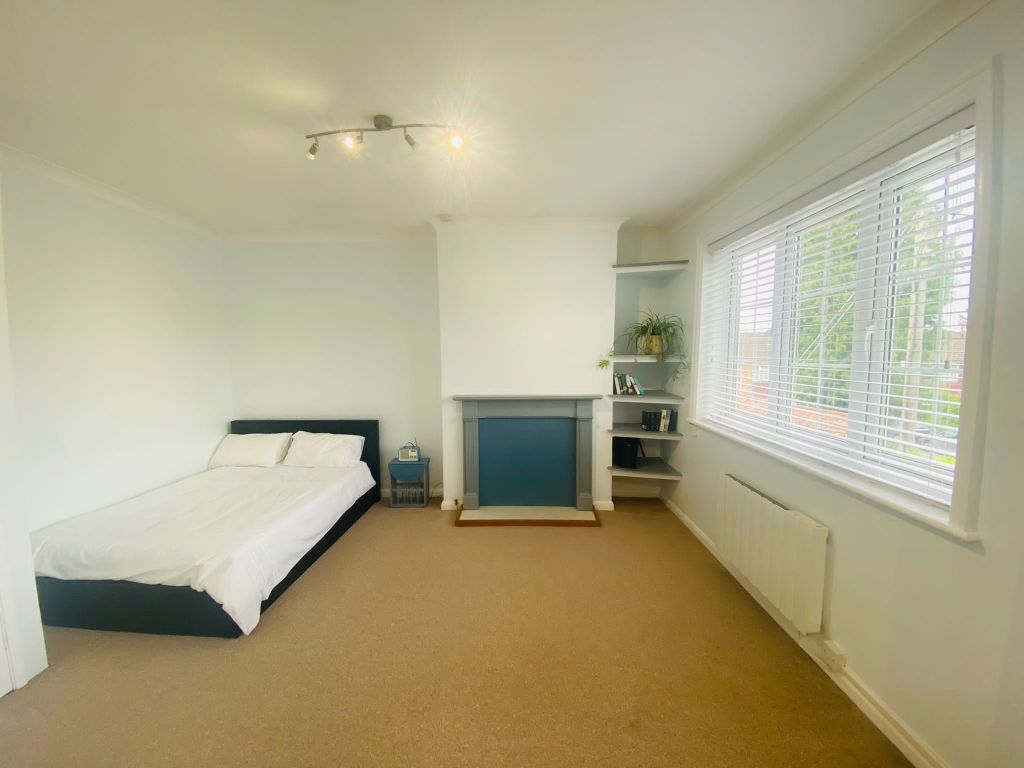 Property photo 3 of 6