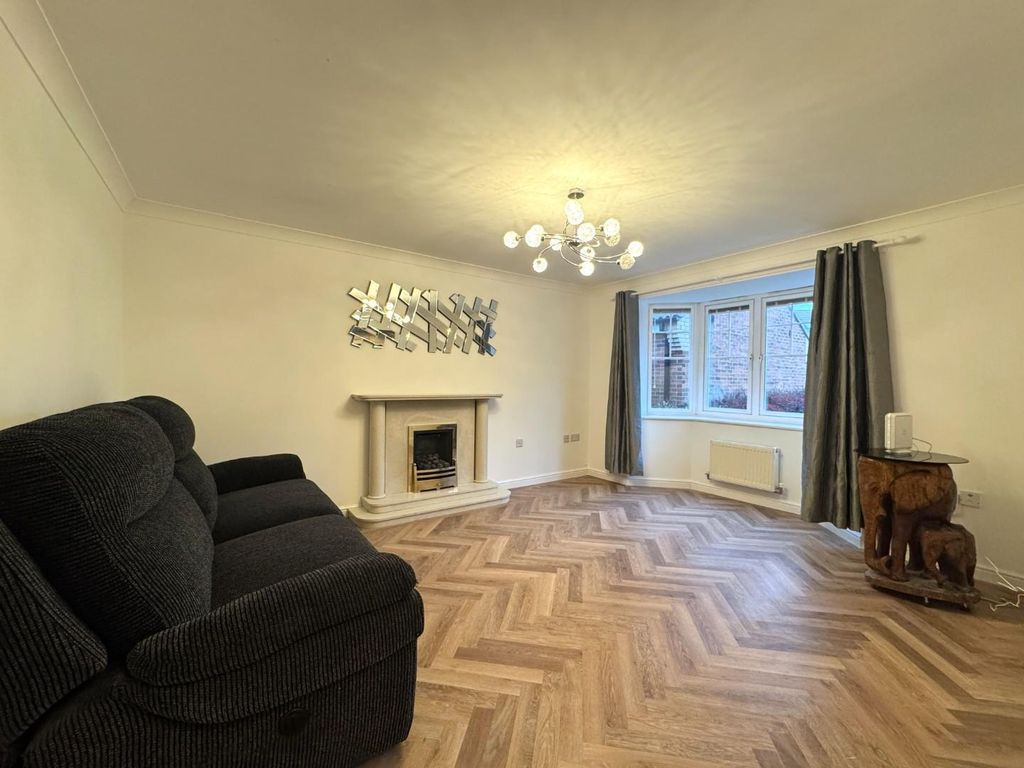 Property photo 2 of 22 Living Room 1