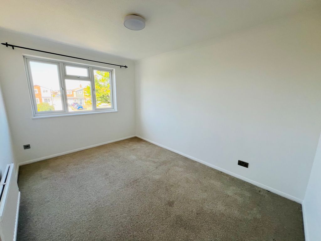 Property photo 3 of 12 Bedroom 2